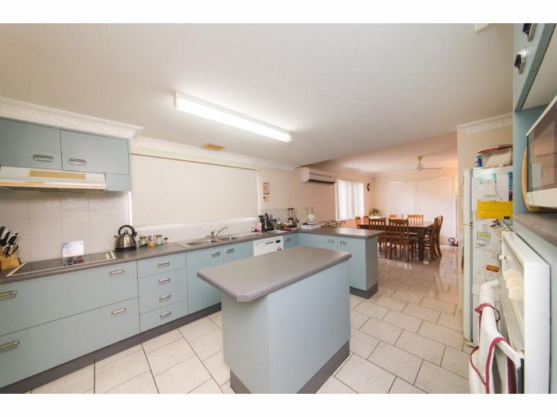 1/9 Kawana Close, Kawana QLD 4701